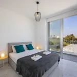 Βίλα Brand New Luxurious With Pool
