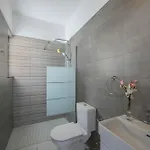 Villa Brand New Luxurious With Pool