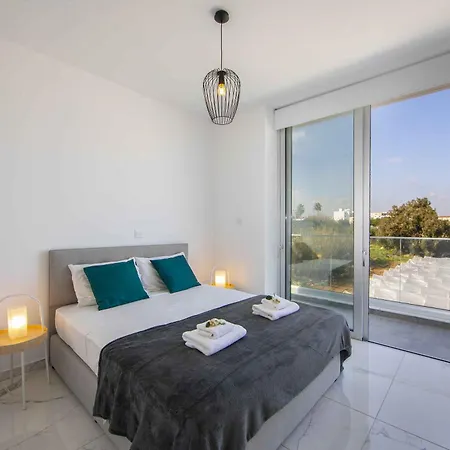 Вилла Brand New Luxurious With Pool